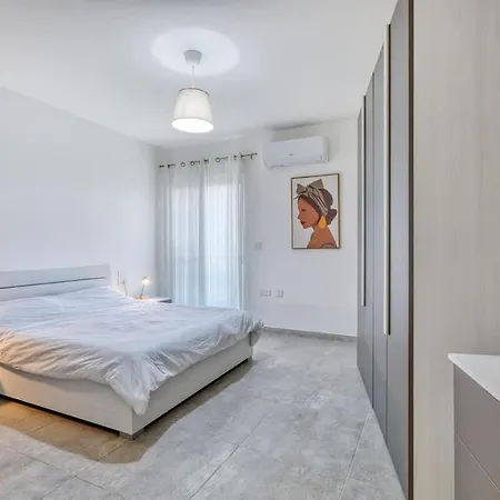 Bright Sea-side Living In St Pauls Bay Lejlighed San Pawl il-Baħar