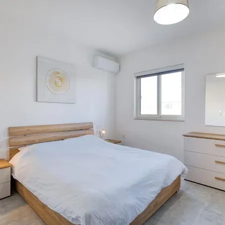 Appartement Bright Sea-side Living In St Pauls Bay