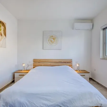 아파트 Bright Sea-side Living In St Pauls Bay