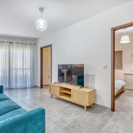 Bright Sea-side Living In St Pauls Bay Appartement St. Paul's Bay