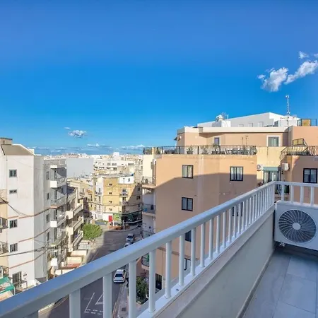 Bright Sea-side Living In St Pauls Bay شقة *